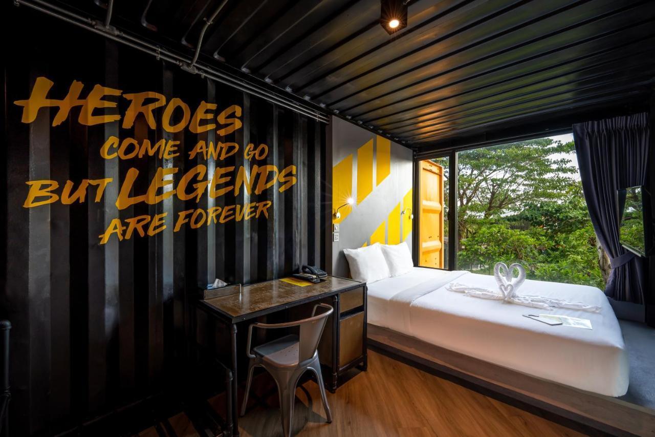 Hivetel Hotell Chalong Exteriör bild