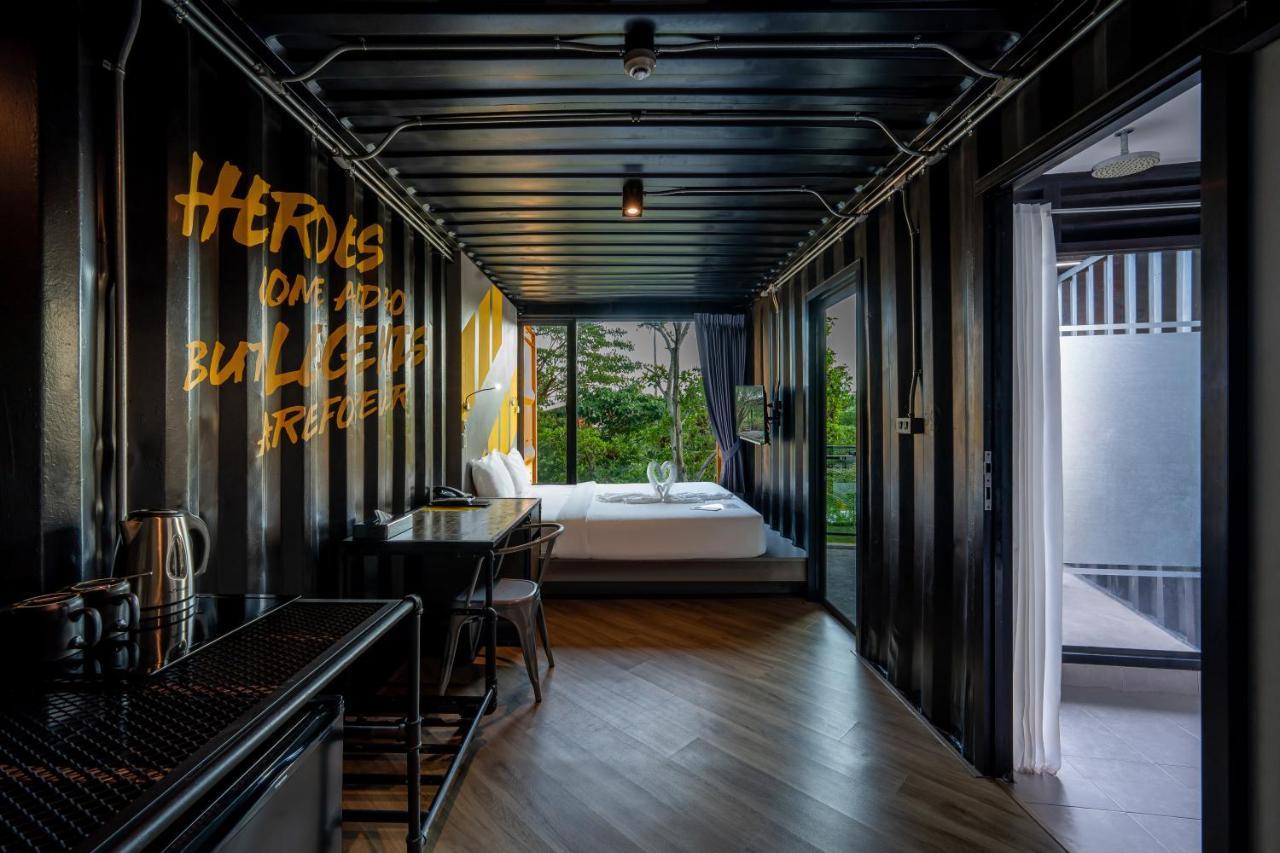 Hivetel Hotell Chalong Exteriör bild