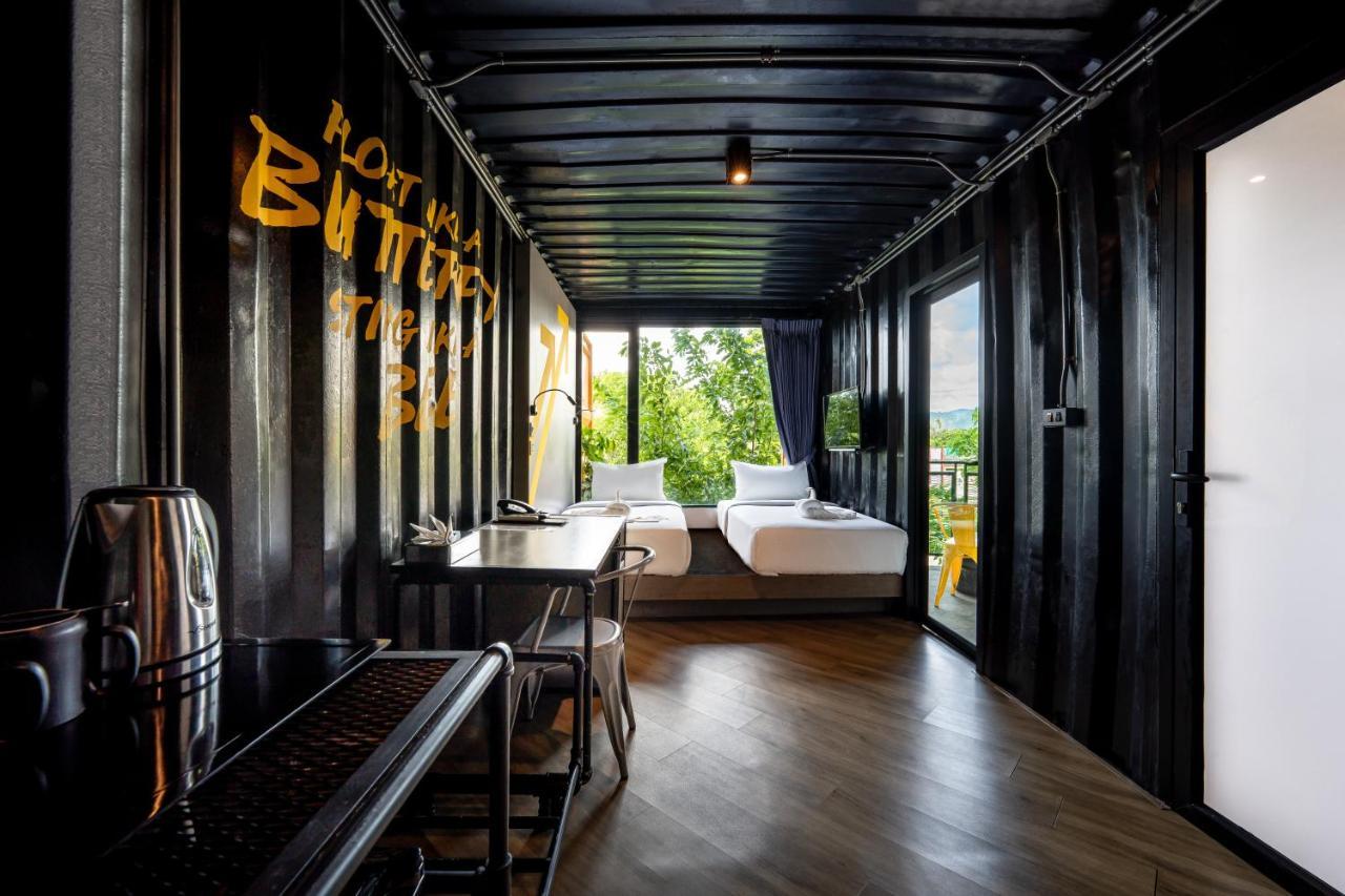 Hivetel Hotell Chalong Exteriör bild