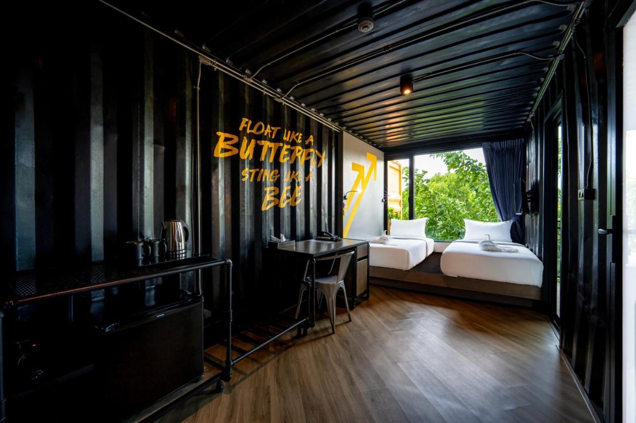 Hivetel Hotell Chalong Exteriör bild
