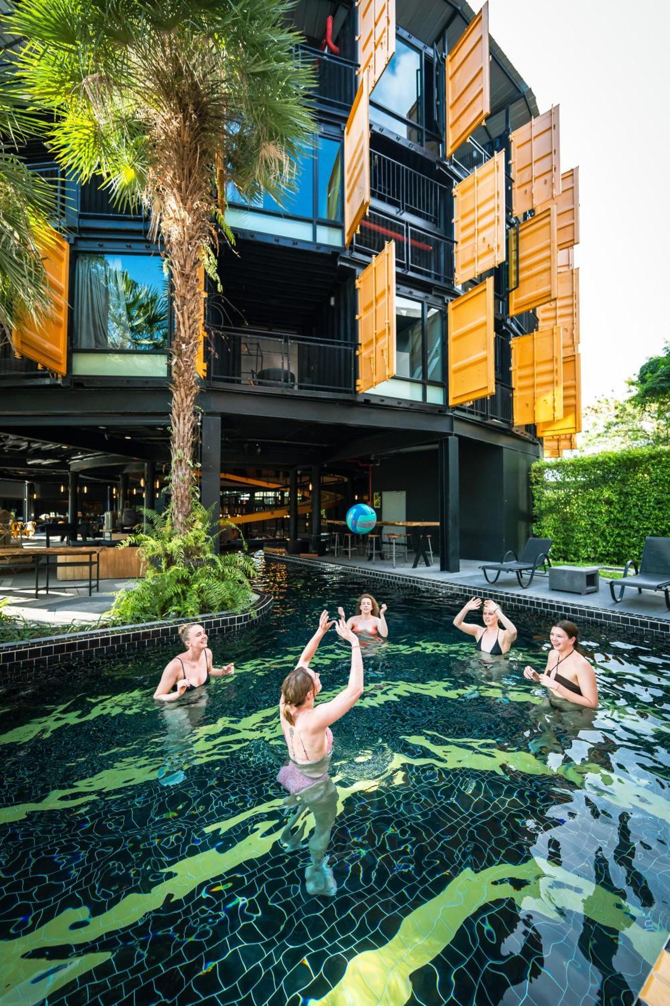 Hivetel Hotell Chalong Exteriör bild